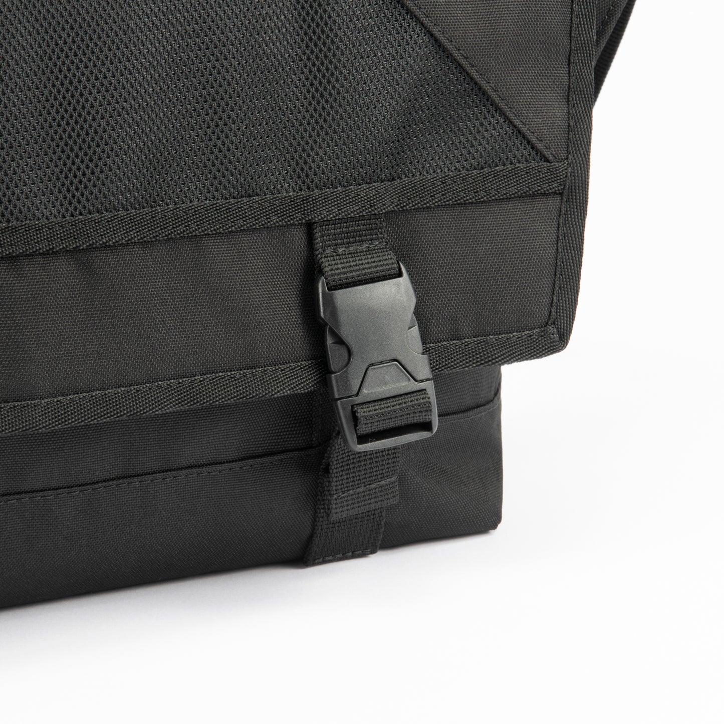 HYPHENORM | Large Messenger Bag | 60154