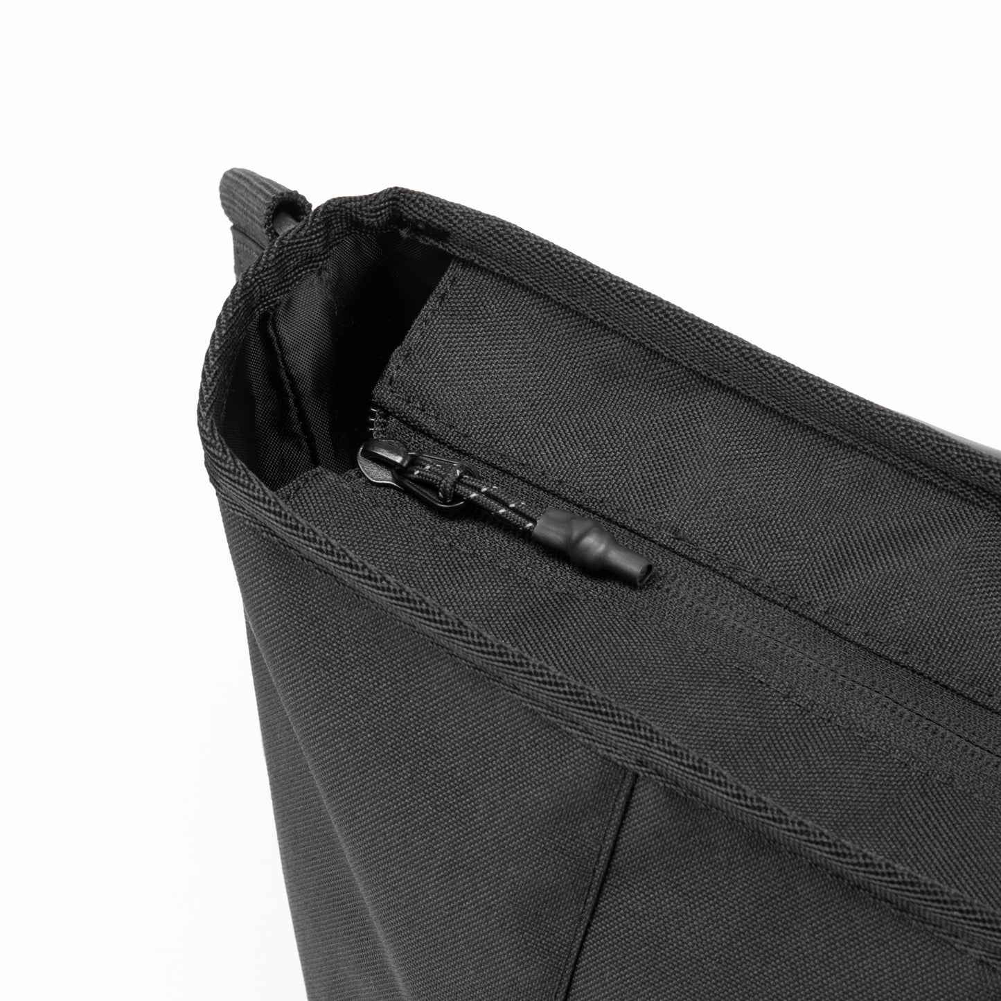 HYPHENORM | Large Messenger Bag | 60154