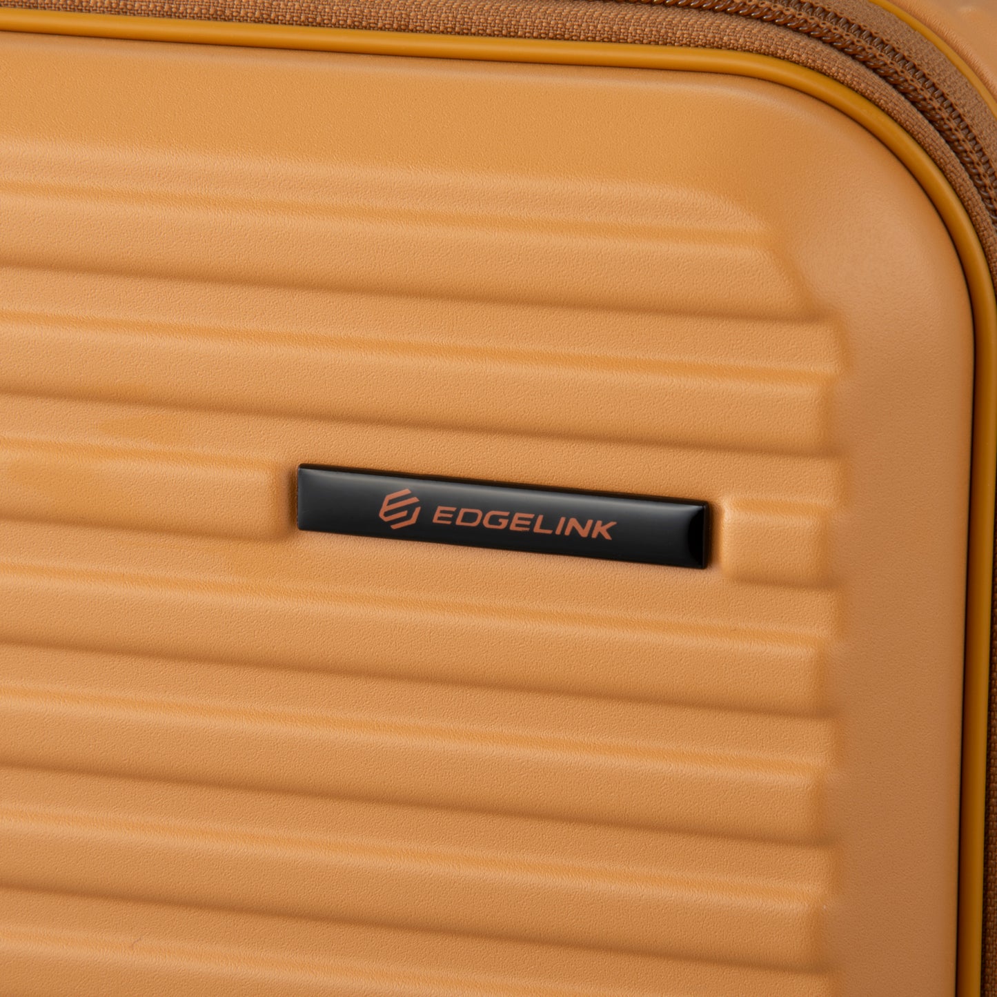 CRUZBOX | Check-in-M Expandable Suitcase 74/85L | 05806