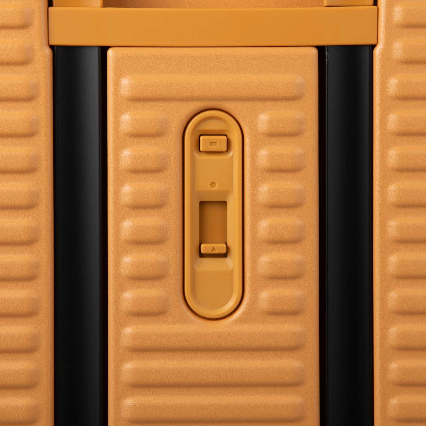 CRUZBOX | Check-in-M Expandable Suitcase 74/85L | 05806