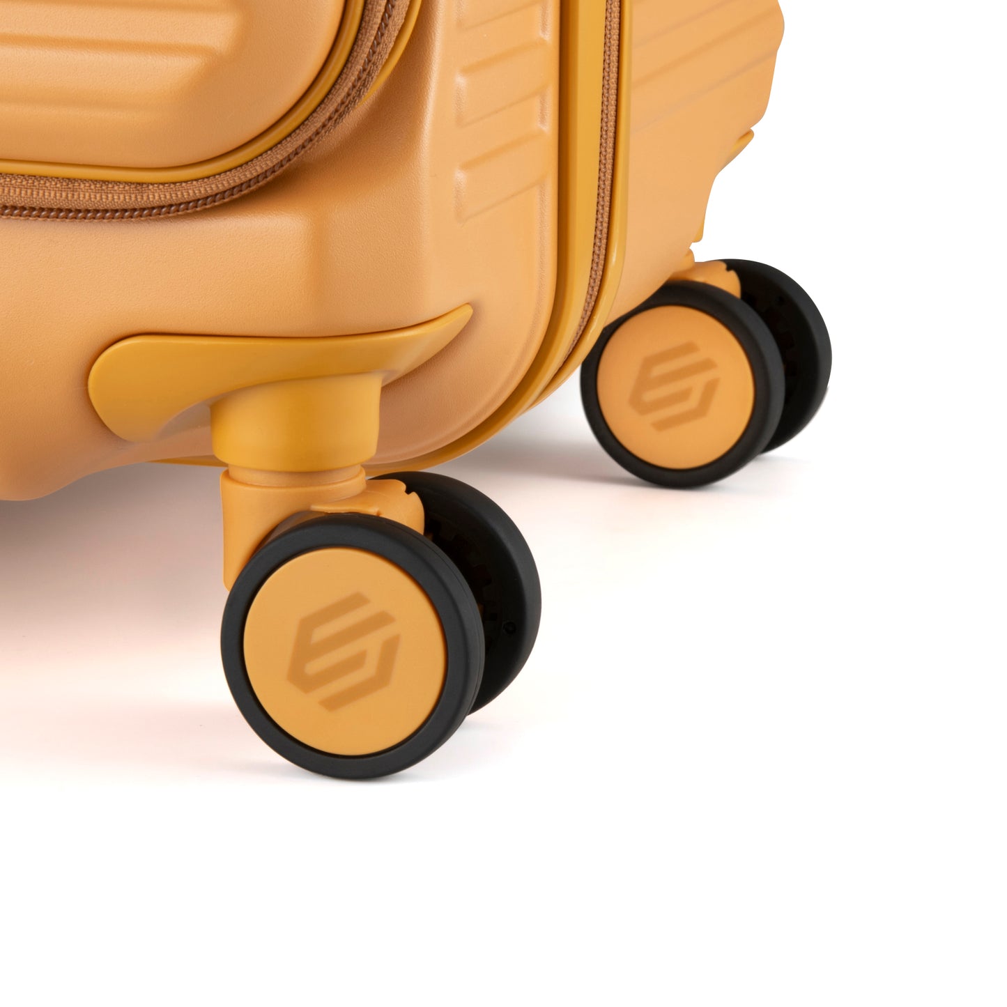 CRUZBOX | Check-in-M Expandable Suitcase 74/85L | 05806