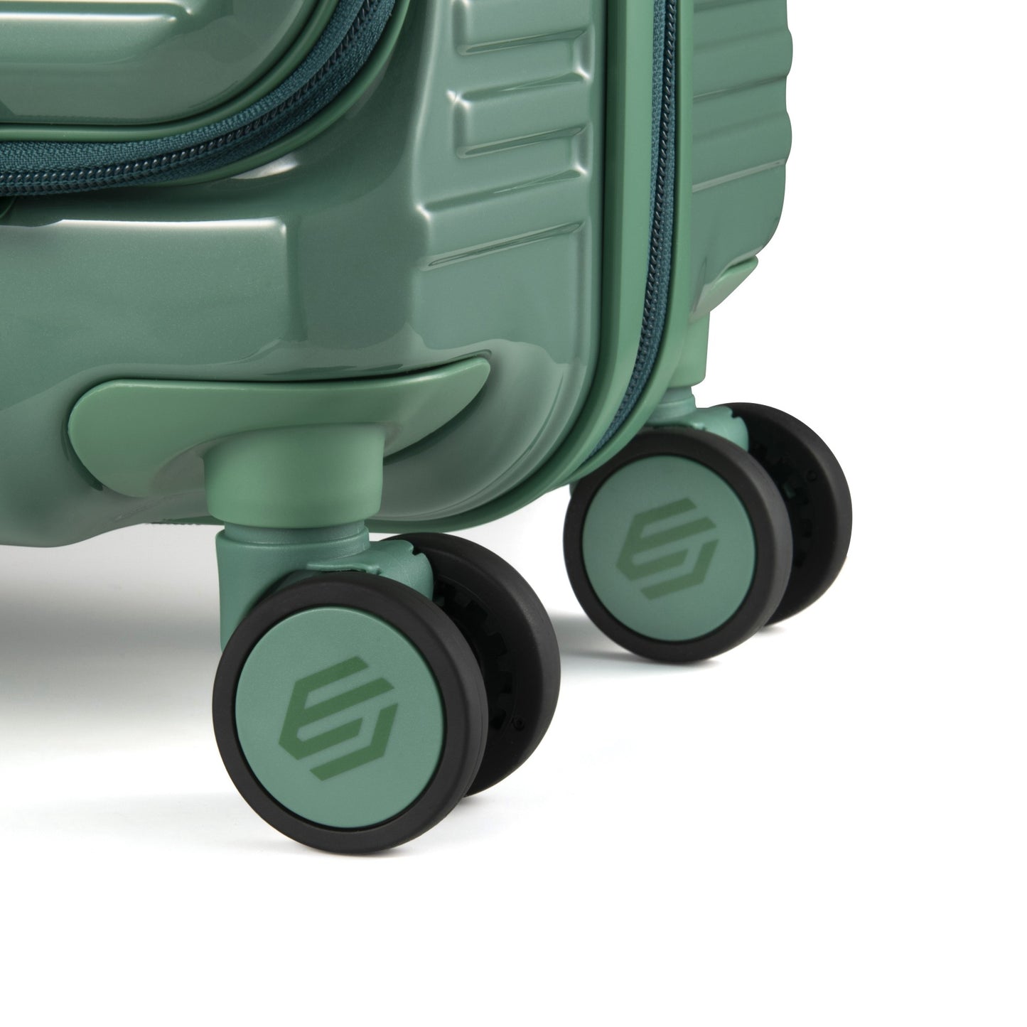 CRUZBOX GLINT | Carry-On Expandable Suitcase 32/39L | 09145