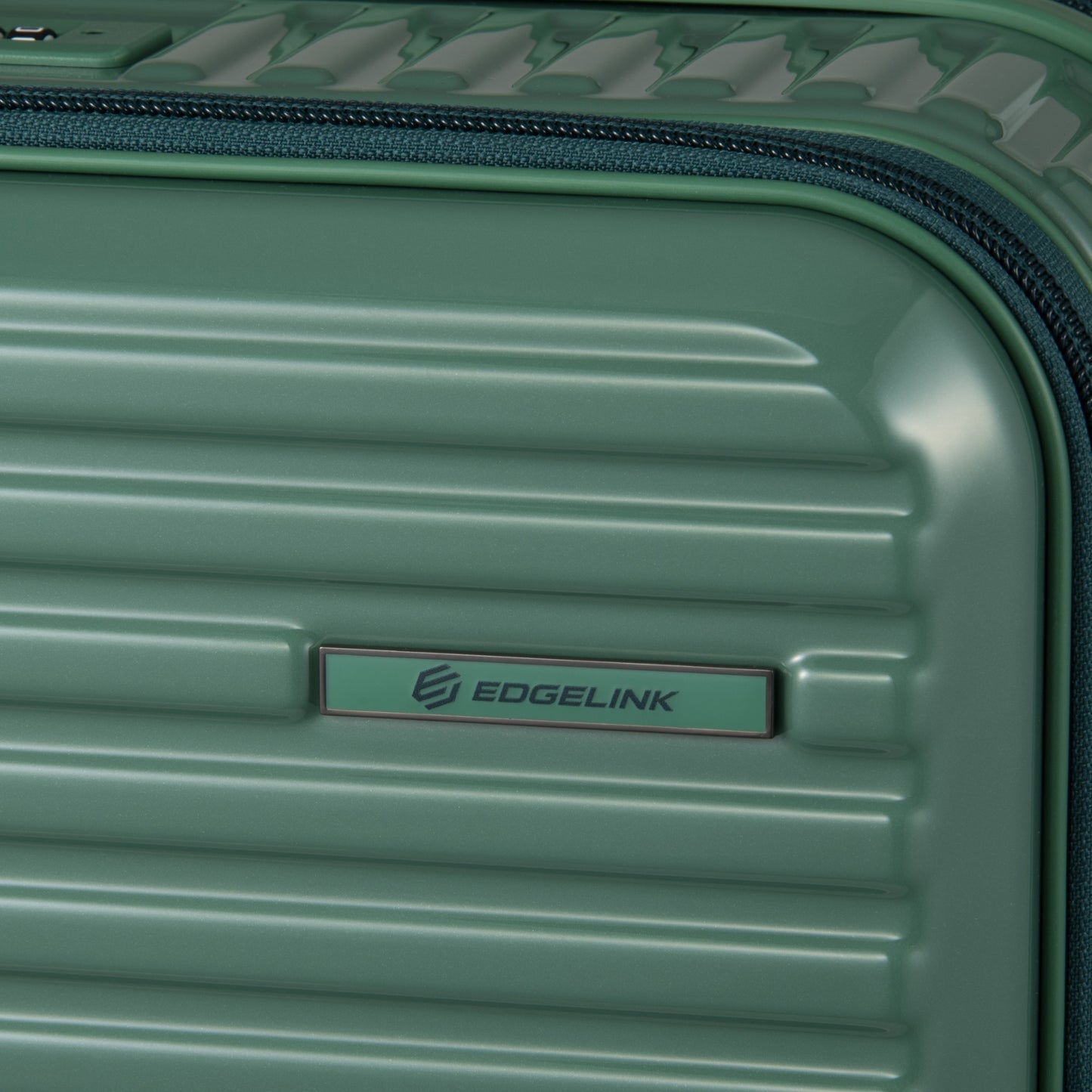 CRUZBOX GLINT | Check-in-M Expandable Suitcase 74/85L | 09146